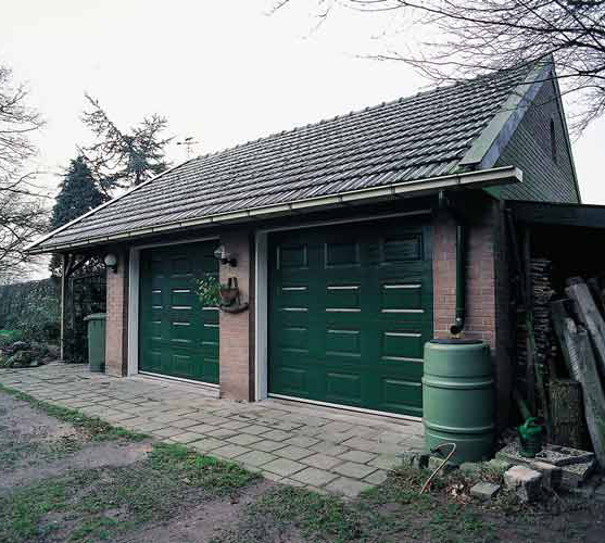 Habitat cassette laqué avec double porte de garage sectionnelle verte pour les particuliers